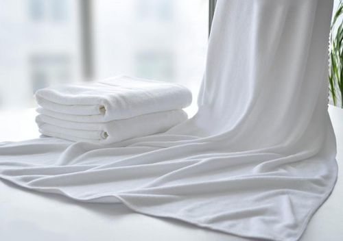 wytrzymałe ręczniki hotelowe